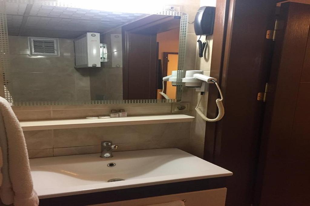 Mesnevi Hotel Konya Cameră foto