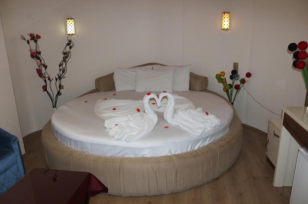 Mesnevi Hotel Konya Cameră foto